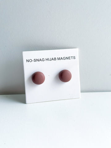 Brown / Magnetic Pin