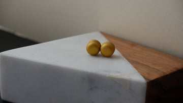 Matte Gold / Magnetic Pin