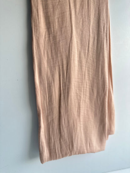 Velvet Silk Hijab in Tea Rose