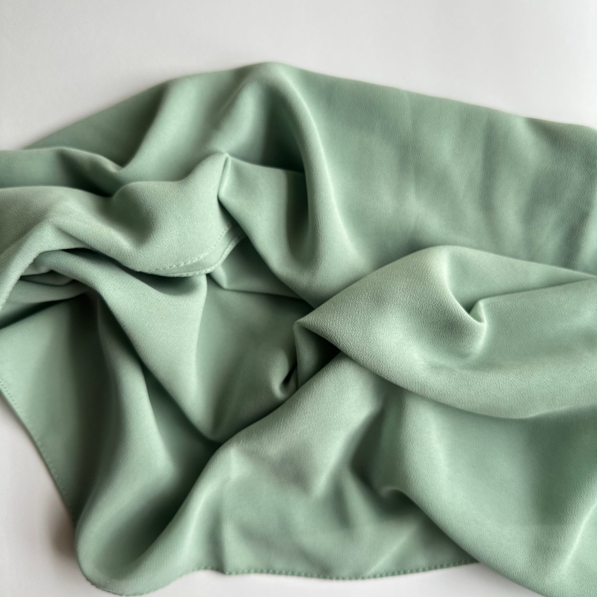 Pistachio / Premium Chiffon