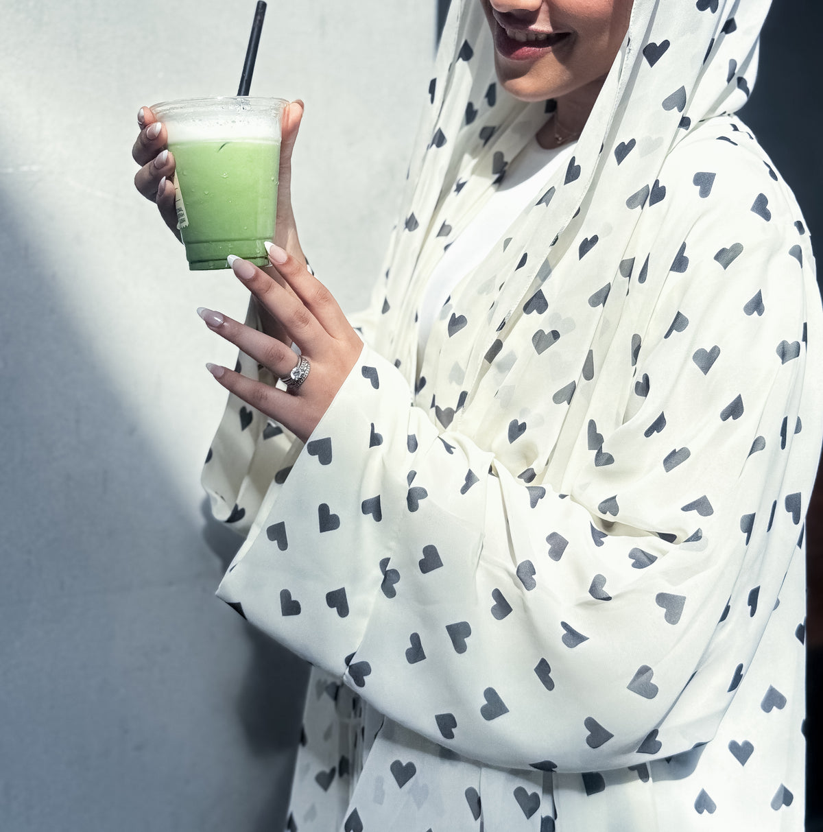White Hearts kimono abaya, second alternate view
