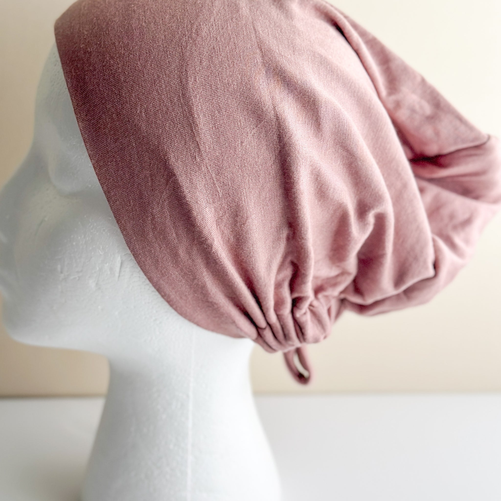 Mauve / Satin lining undercap