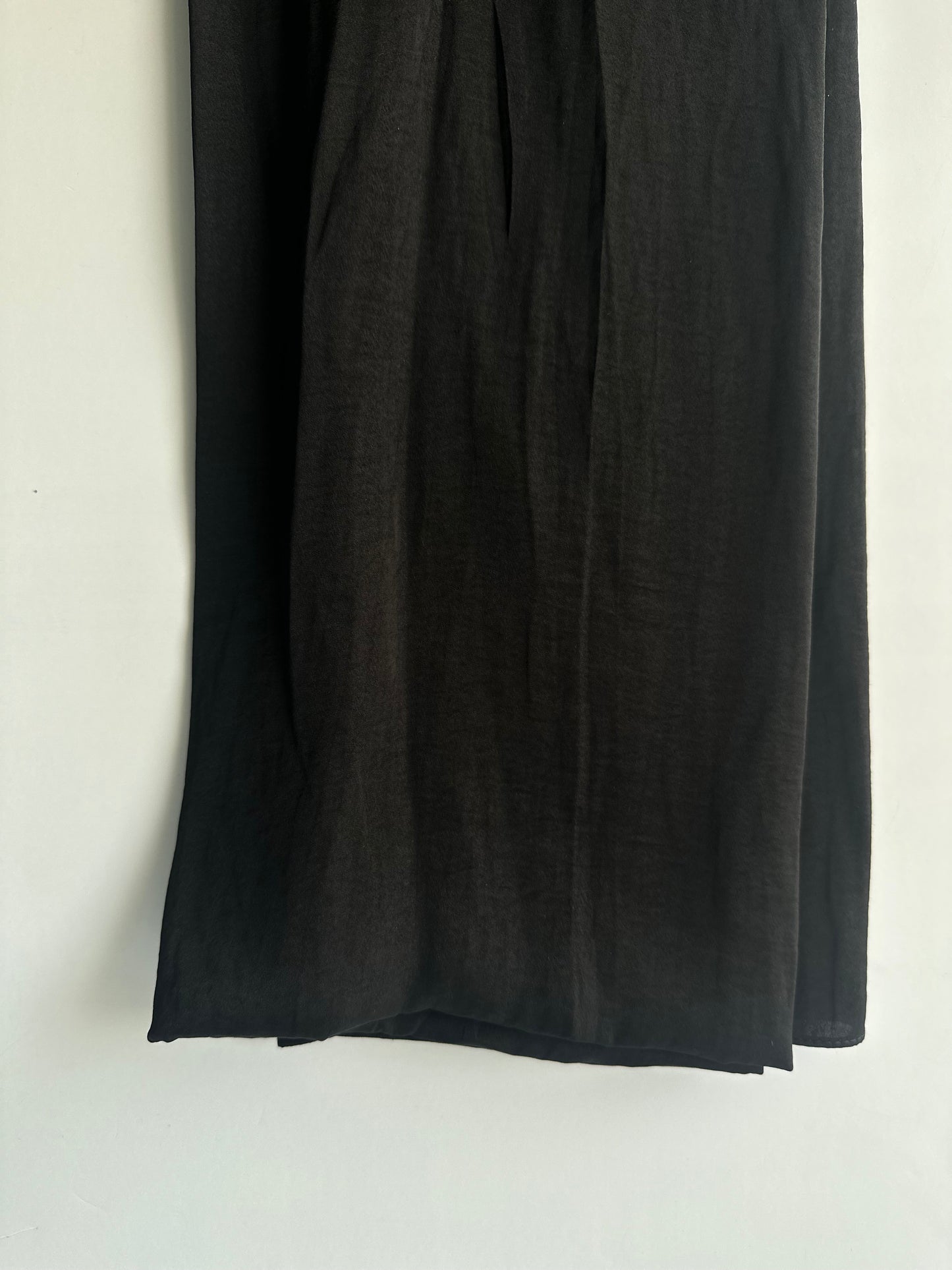 Velvet Silk Hijab in Black