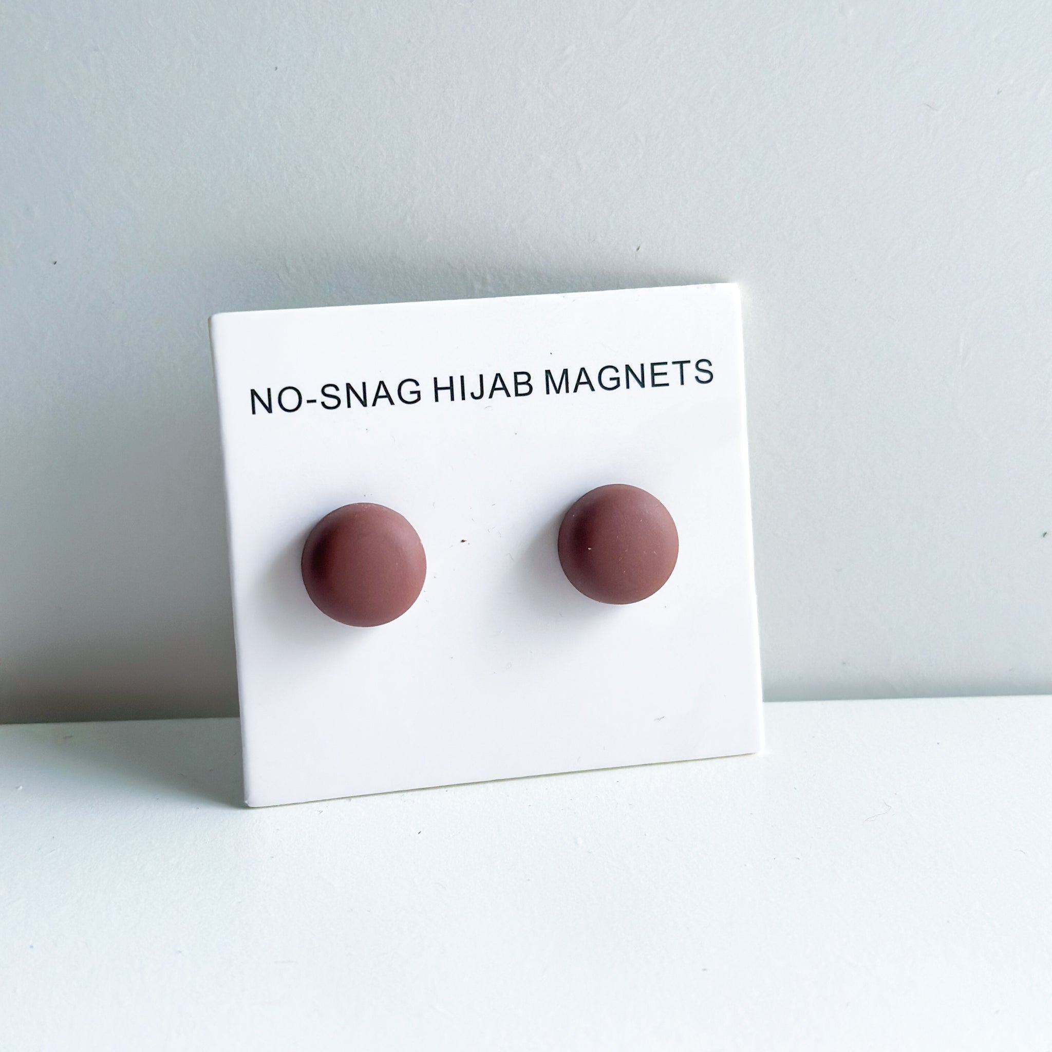 Brown / Magnetic Pin