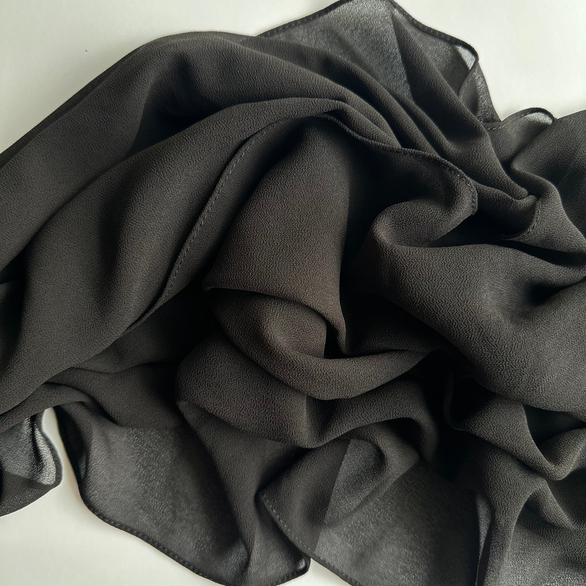 Black / Premium Chiffon