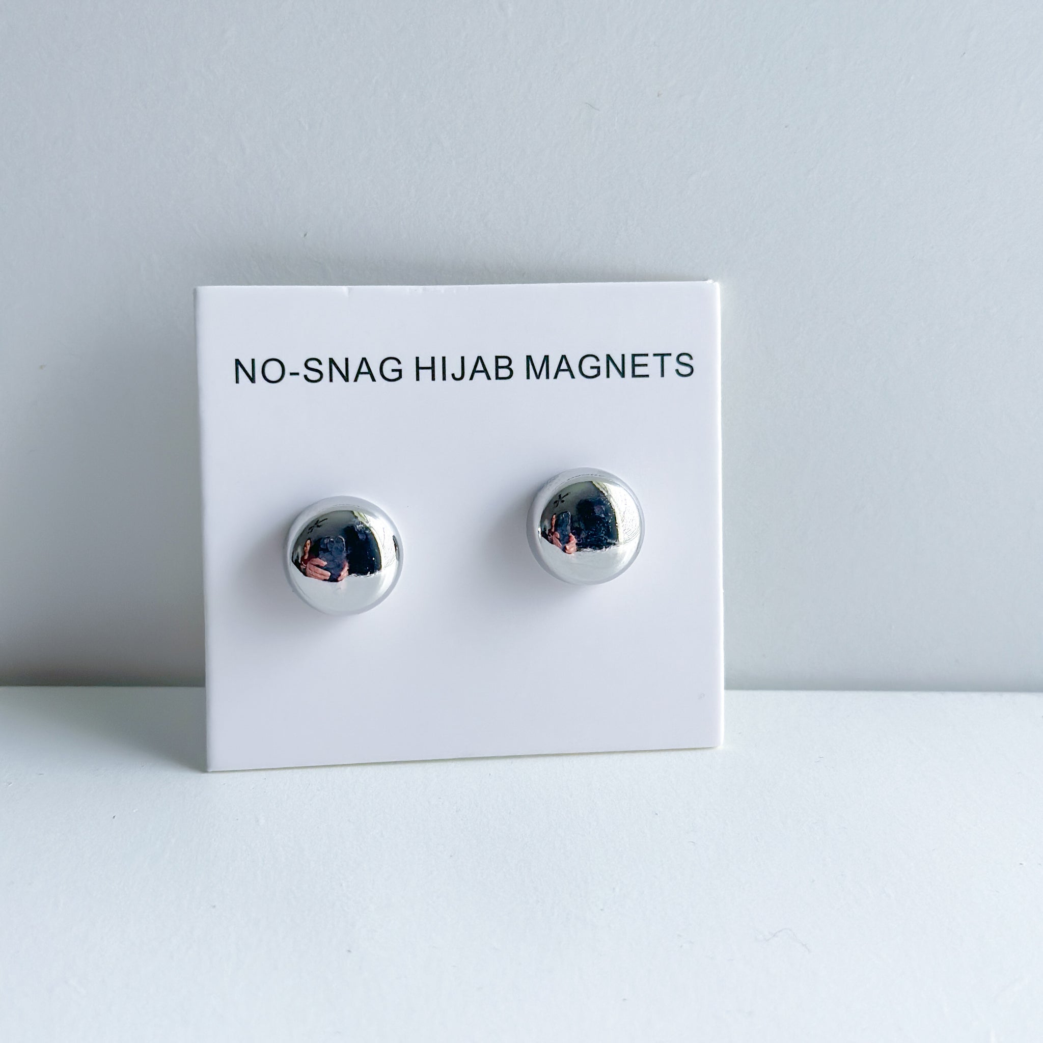 Silver / Magnetic Pin
