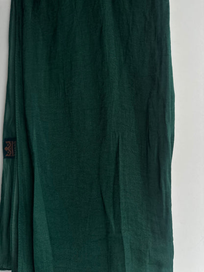 Velvet Silk Hijab in Emerald