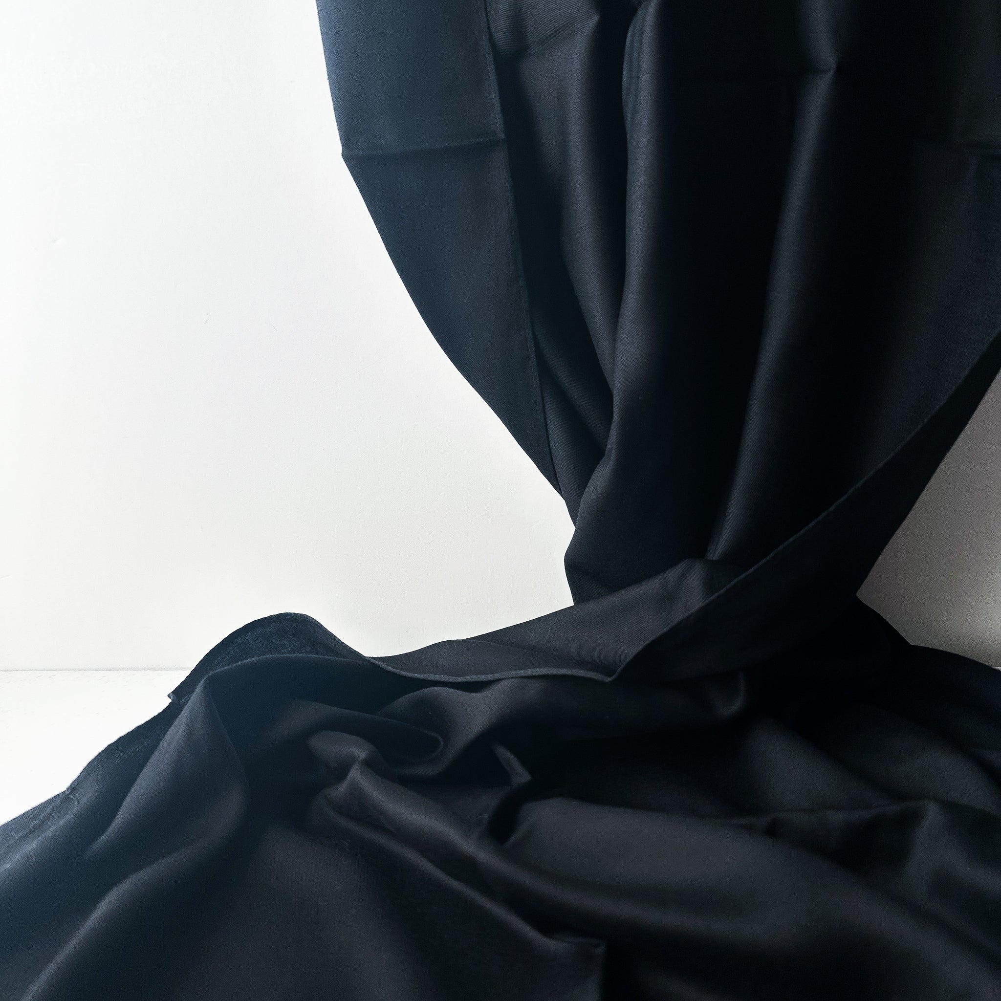 Black / Modal Satin