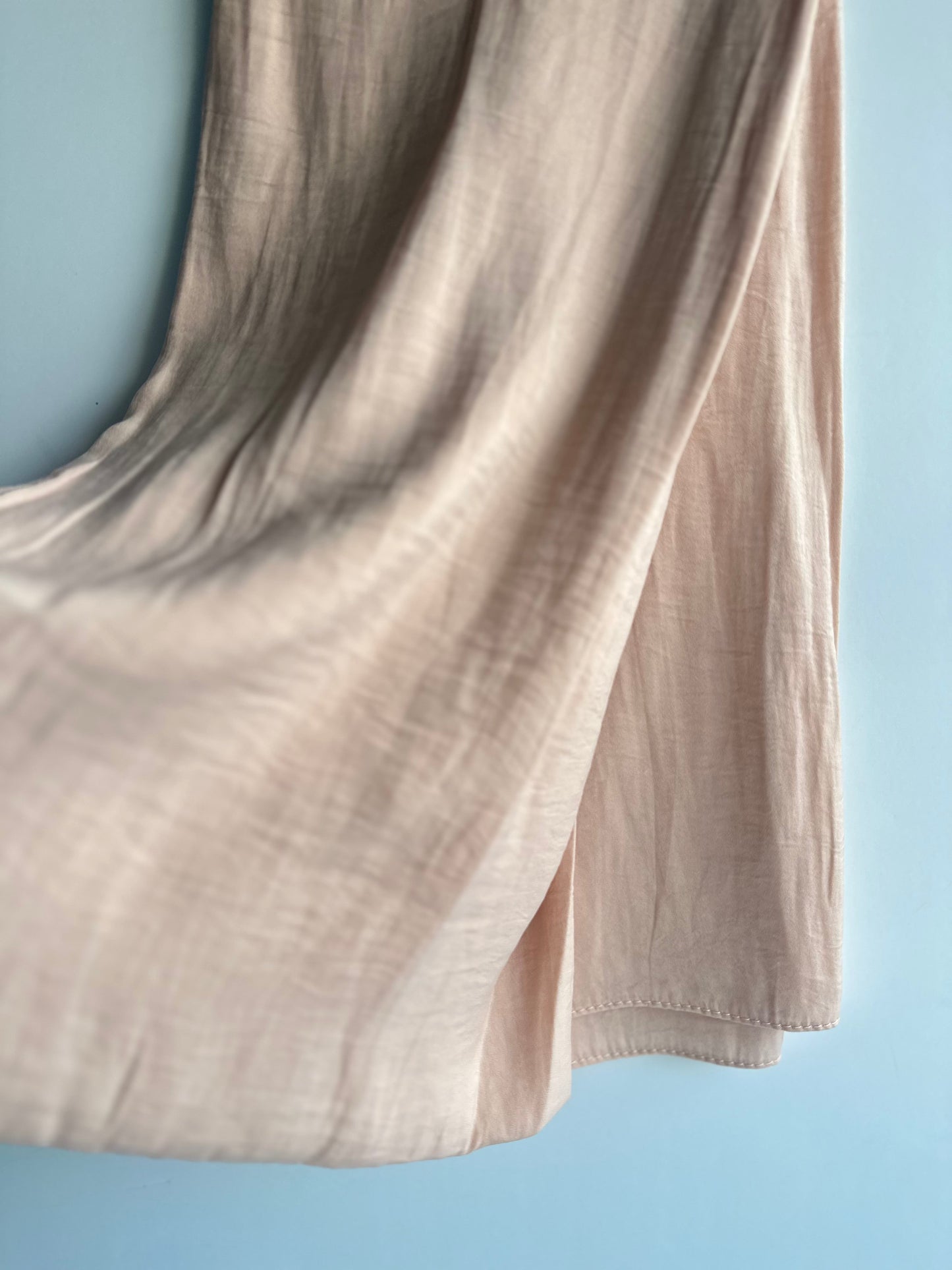 Velvet Silk Hijab in Tea Rose