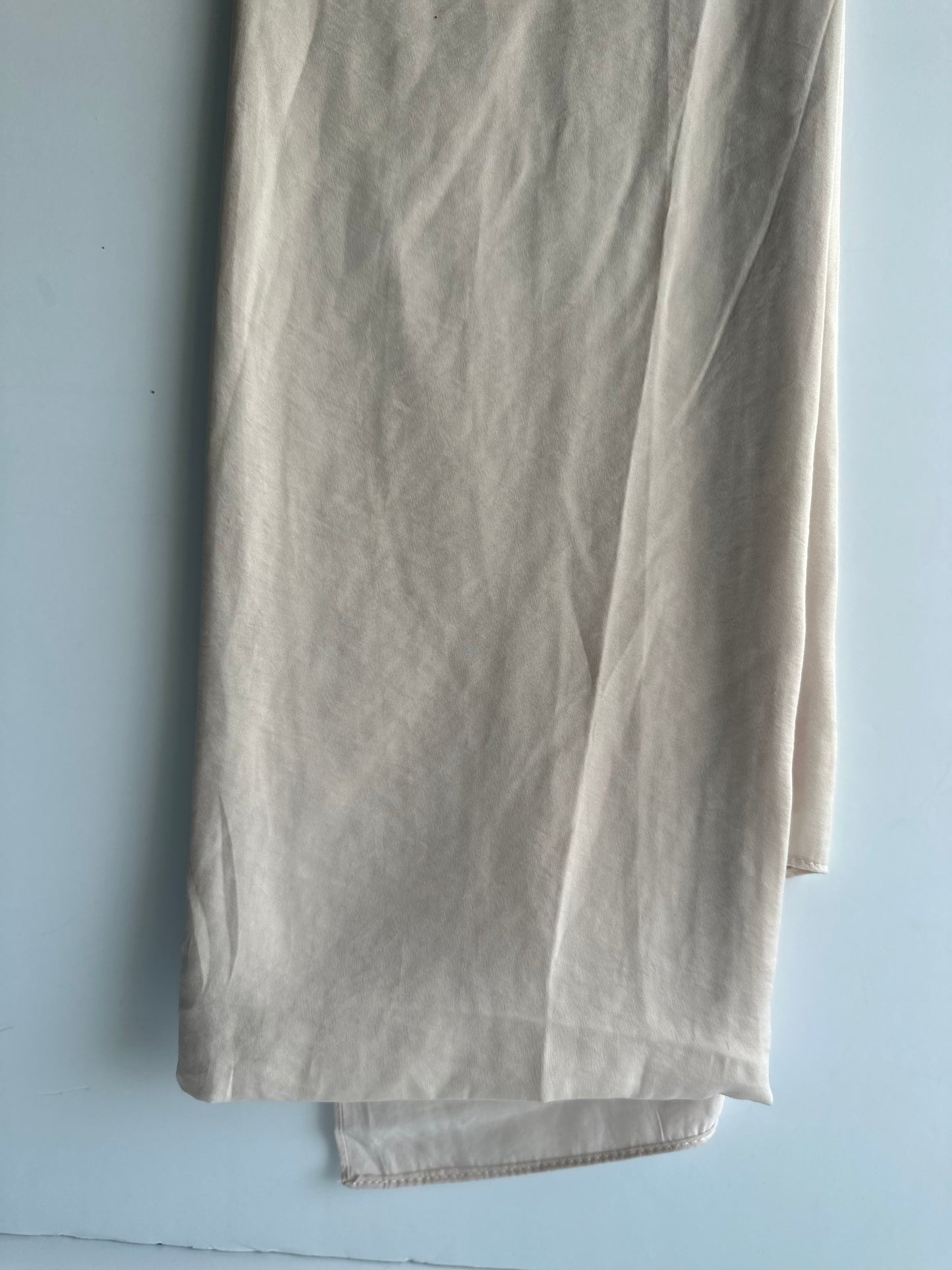Velvet Silk Hijab in Ivory